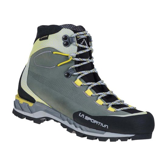 Trekking & Wanderschuhe bei Intersport Pittl